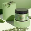 Image sur Mielle Masque capillaire fortifiant à la menthe et au romarin 340g